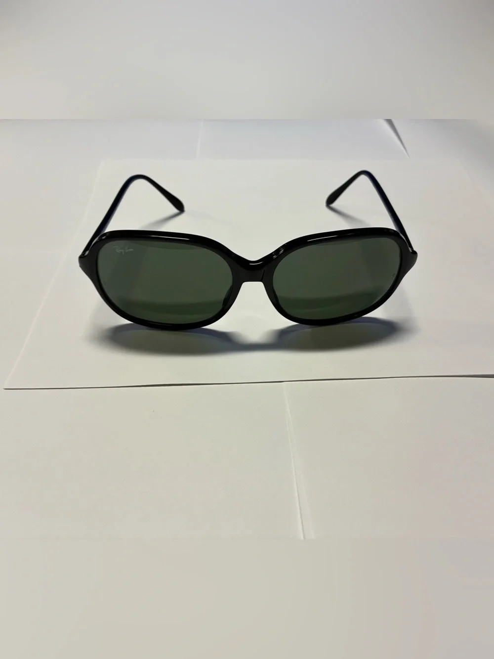 Ray-Ban Women's Black Frame with Dark Lenses Sunglasses made in France